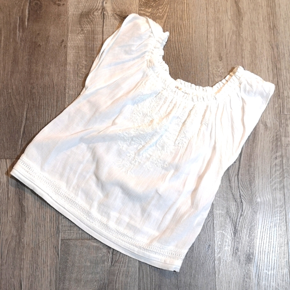 Off-the-Shoulder top